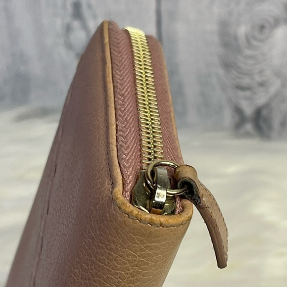 YVES SAINT LAURENT muse leather zip wallet in tan - Picture 6 of 16